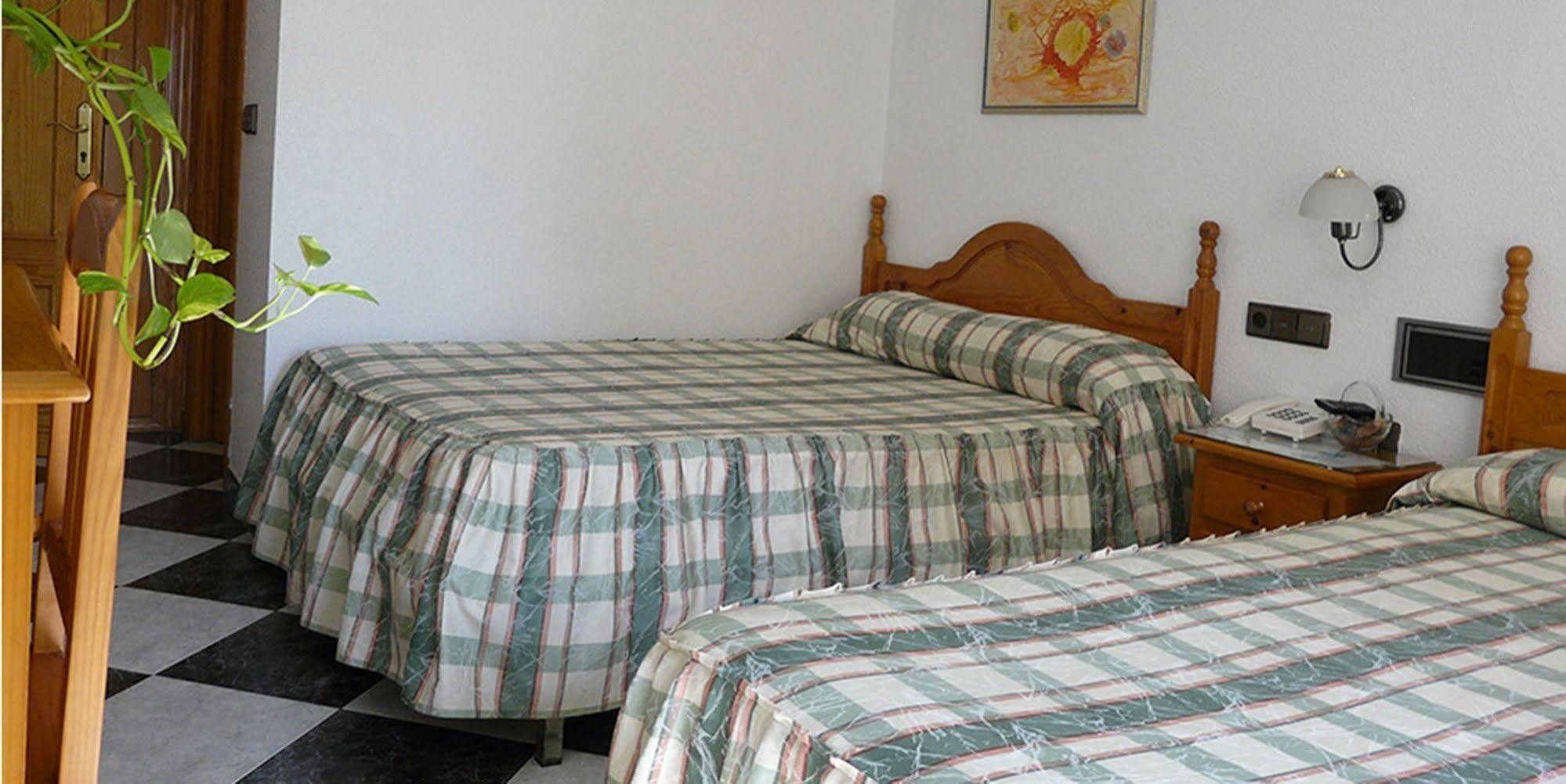 Hotel Guillermo Ii 2*